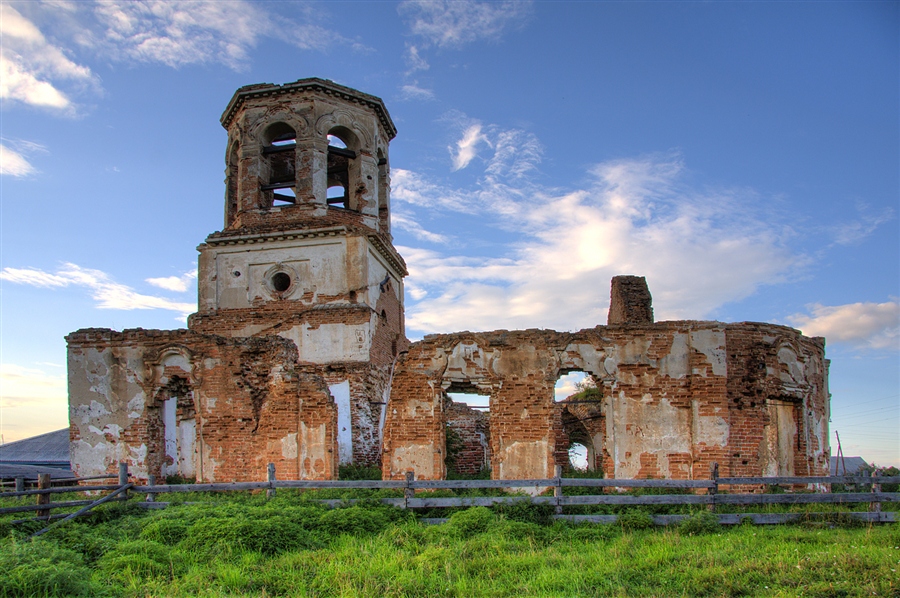 Загадки Лооского храма