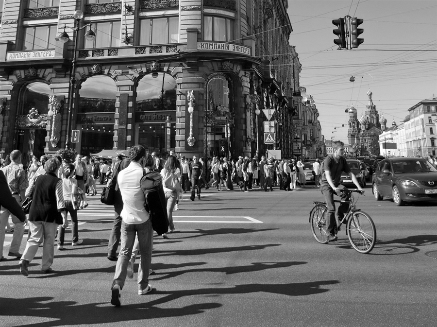 Жизнь г. Городская жизнь Москва. Суета большого города. Городская суета Москва. Москва ритм жизни.