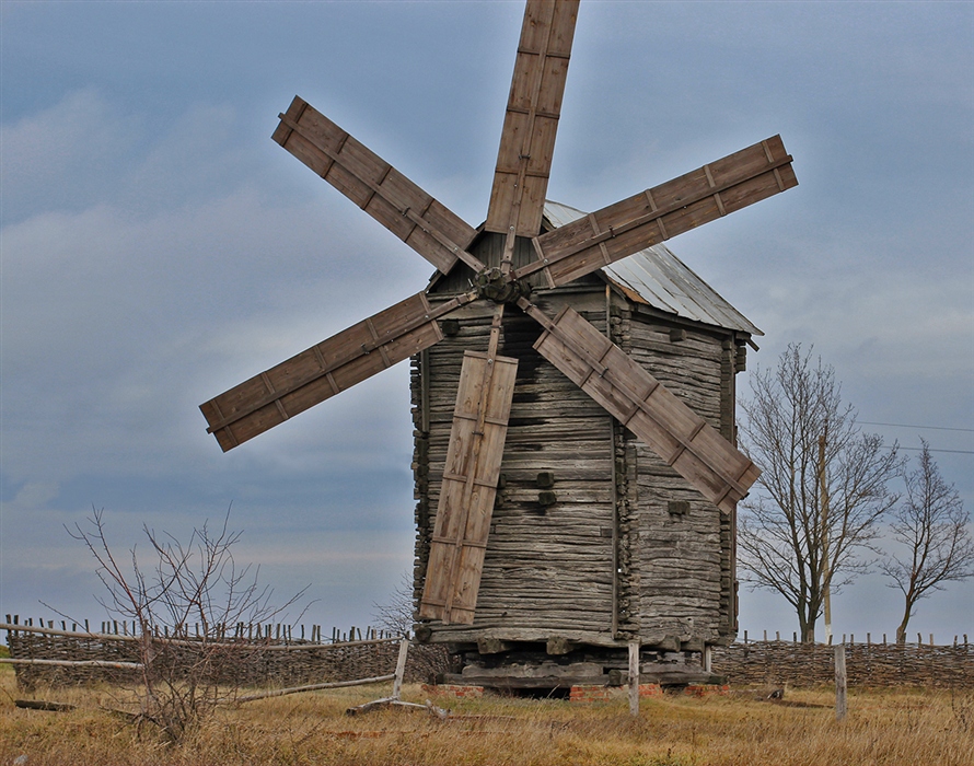 Фото жернова мельницы