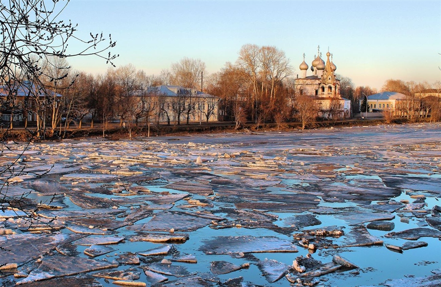 Ранняя весна в городе картинки