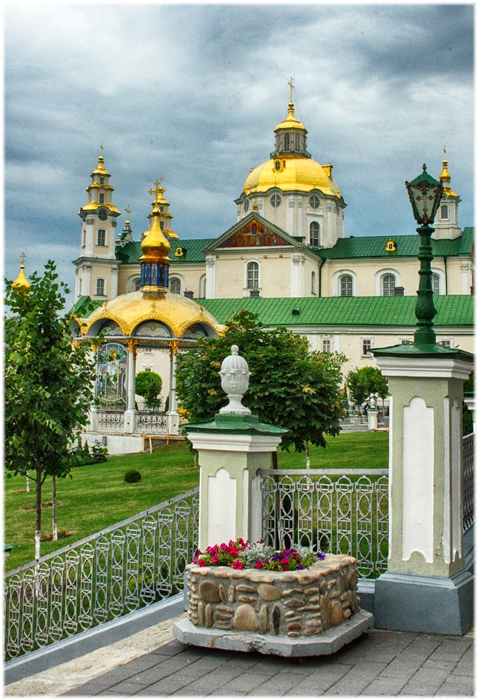 Почаево Успенская Лавра