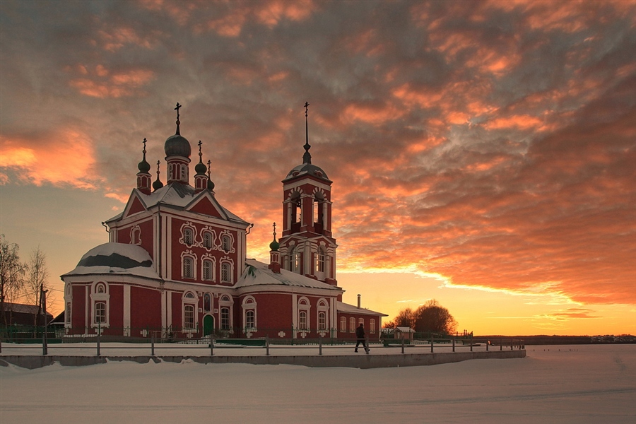 Церковь на Гущина Барнаул