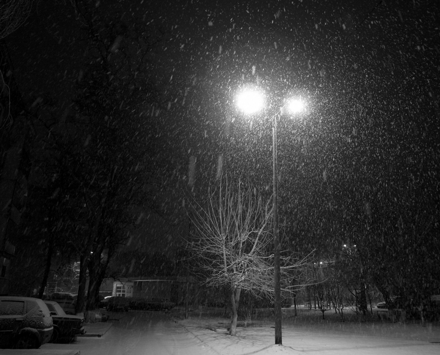 Снег 1 градусов. Снежное утро. Первый снег. Первый снег в Орехово-Зуево. Снег мечта 1047 черный.
