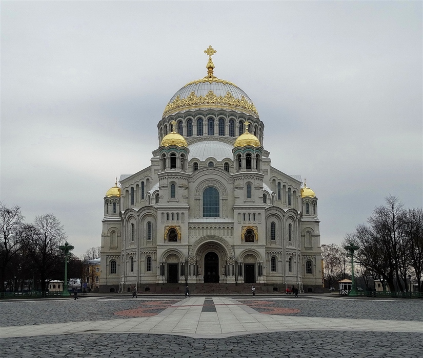 Купола Владимирского собора в Санкт Петербурге