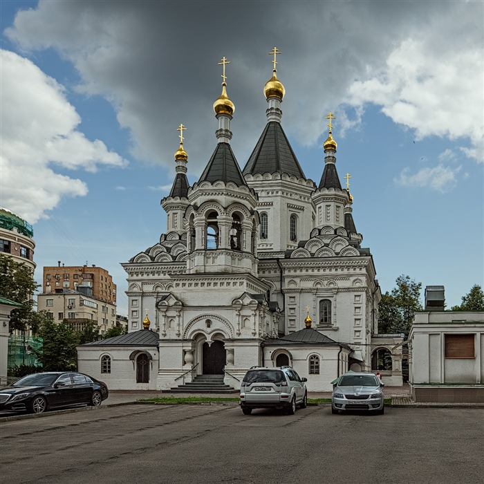 Храм архангела. Храм Архангела Михаила на девичьем поле. Храм Архангела Михаила Еланского. Церковь Архангела Михаила в Хамовниках.