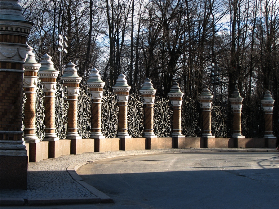 Решетка михайловского сада в санкт петербурге фото