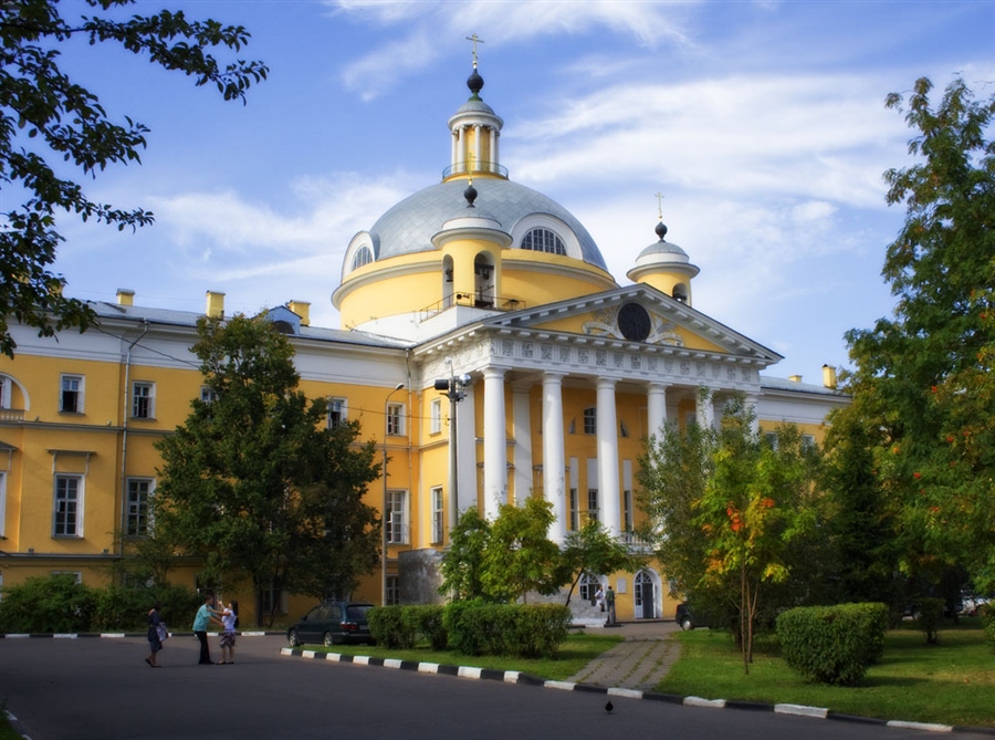 1 городская больница москва. Голицынская больница Казаков архитектура. Голицынская больница (ныне больница Пирогова),. Архитектор Казаков Голицынская больница. М Ф Казаков Голицынская больница.