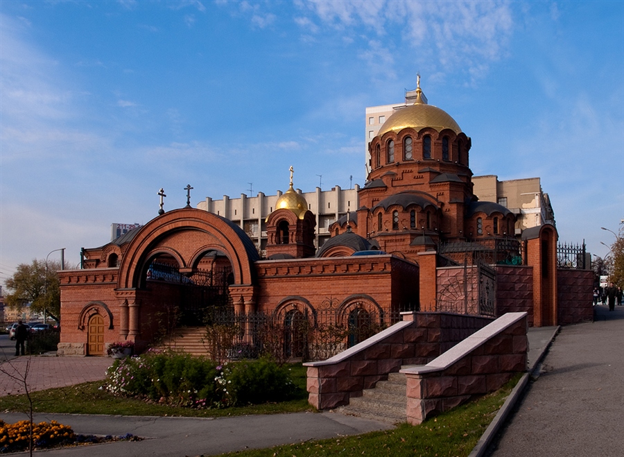 Собор александра невского в новосибирске фото