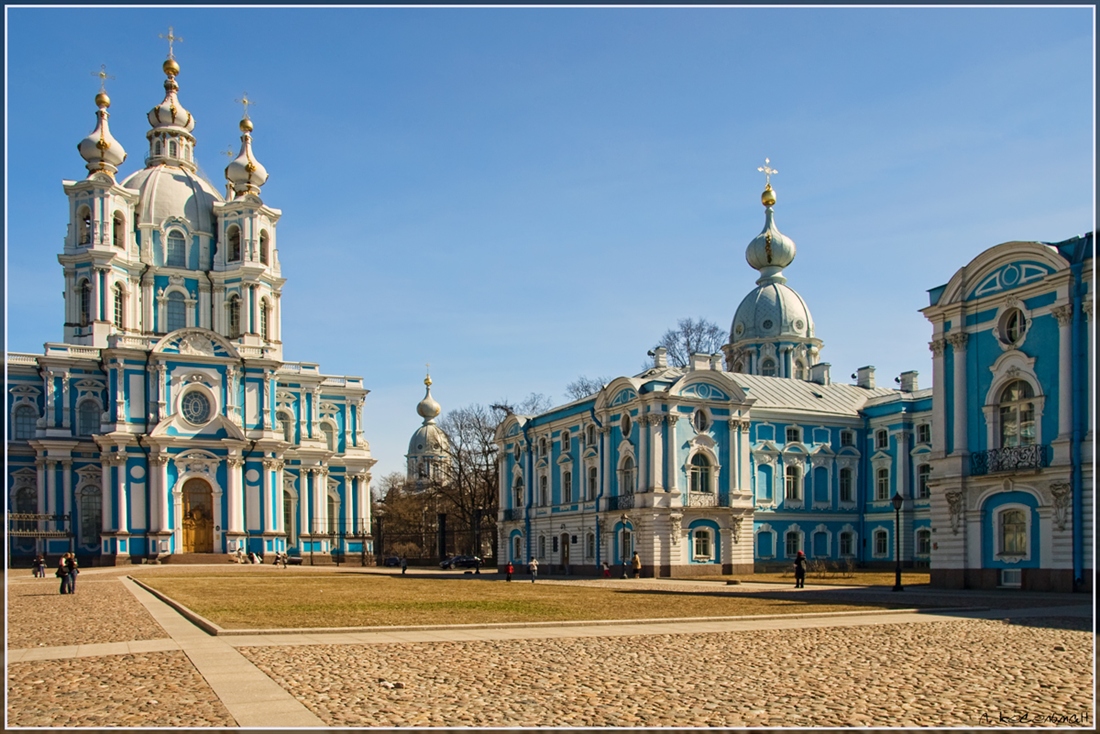 Фото достопримечательности санкт. Смольный собор Смольного монастыря Архитектор. Растрелли Смольный дворец в Петербурге. Зимний дворец, Смольный монастырь, Растрелли. Растрелли Смольный собор, ансамбль зимнего дворца в Санкт-Петербурге).