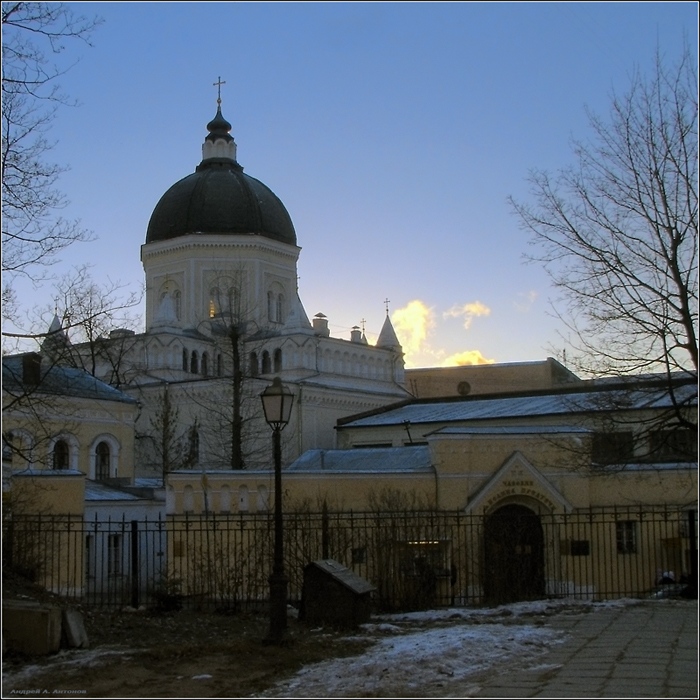 Ивановский монастырь в москве