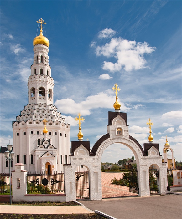 Храм святых апостолов петра и павла